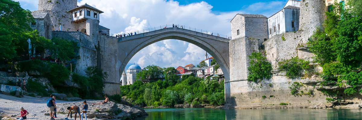 Serwis Вища освіта в Боснії і Герцеговині, ВНЗ в Боснії і Герцеговині, v.UK, study